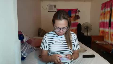 your_dreamgirlxxx69 online show from 02-08-26, 12:30