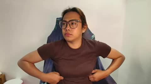 your_dreamgirlxxx69 online show from 03-23-26, 11:47