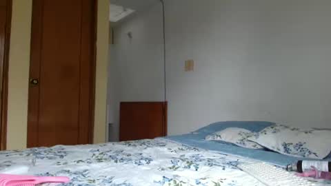 emma online show from 09-16-25, 03:02