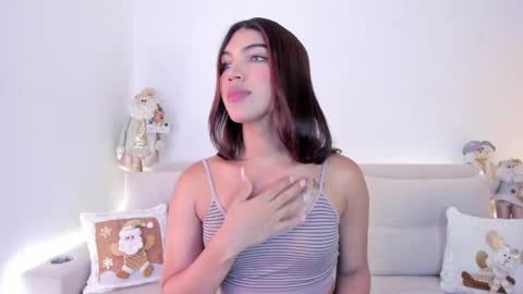 Snapshot of your_favorite_doll_ chatting on 12-15-24, 09:20 Eliza online show from 12-15-24, 09:20