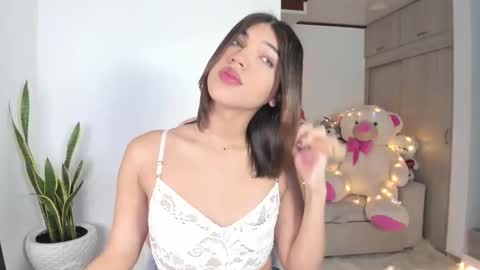 Snapshot of your_favorite_doll_ chatting on 09-29-25, 02:49 Eliza online show from 09-29-25, 02:49