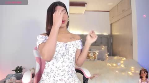 Eliza online show from 11-24-25, 11:37