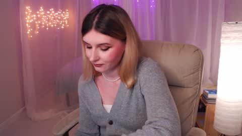 Freya online show from 12-28-24, 06:08