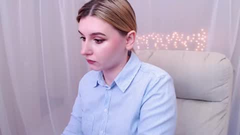 Freya online show from 03-02-25, 10:35