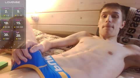 Snapshot of your_honeyy chatting on 02-06-26, 06:00 Mark online show from 02-06-26, 06:00