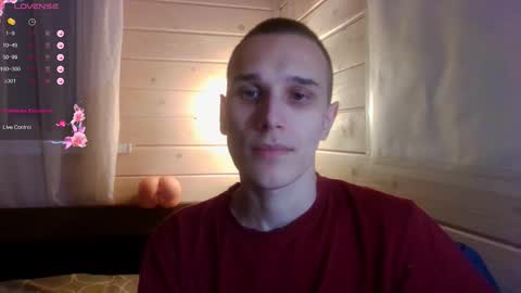 Snapshot of your_honeyy chatting on 03-08-26, 06:44 Mark online show from 03-08-26, 06:44