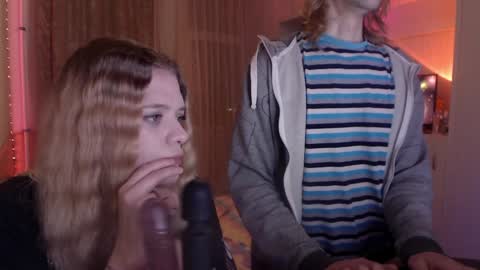 Snapshot of your_horny_friends chatting on 01-27-25, 08:28 Your Horny Friends online show from 01-27-25, 08:28