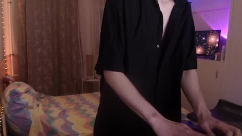 Snapshot of your_horny_friends chatting on 01-31-25, 05:10 Your Horny Friends online show from 01-31-25, 05:10