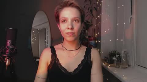 Snapshot of your_hot_ex chatting on 12-24-24, 10:39 Alex and Kris long hair online show from 12-24-24, 10:39