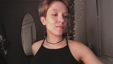 Snapshot of your_hot_ex chatting on 12-29-24, 09:30 Alex and Kris long hair online show from 12-29-24, 09:30