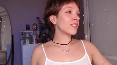 Snapshot of your_hot_ex chatting on 10-14-25, 08:31 Alex and Kris long hair online show from 10-14-25, 08:31