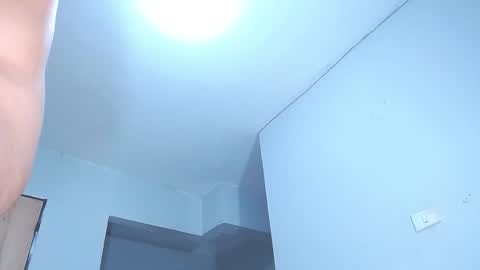 Snapshot of your_latin_girl chatting on 02-22-26, 02:02 your_latin_girl online show from 02-22-26, 02:02