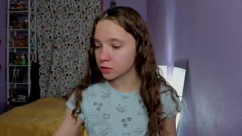 Leslie online show from 09-29-25, 02:49