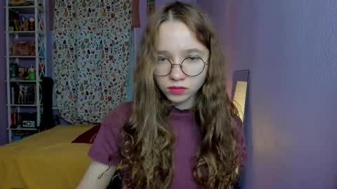 Leslie online show from 11-06-25, 01:45