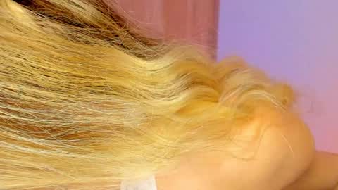 Snapshot of your_little_ chatting on 12-13-24, 02:49 your_little_ online show from 12-13-24, 02:49