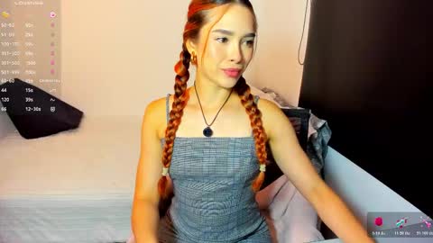 Snapshot of your_little_ chatting on 11-10-25, 10:36 your_little_ online show from 11-10-25, 10:36