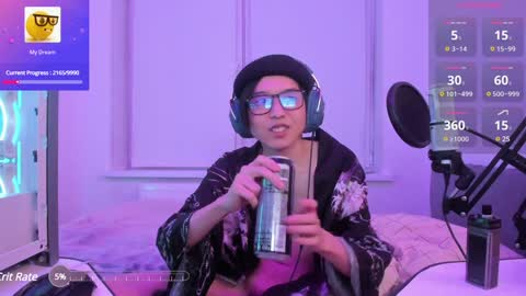 Snapshot of your_little_twink chatting on 02-08-25, 08:42 Han online show from 02-08-25, 08:42