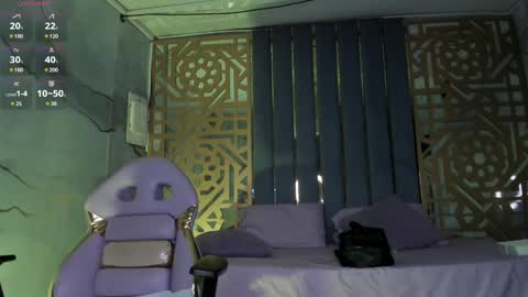 Evelin  online show from 12-19-24, 01:18