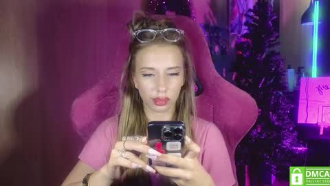 Alice  online show from 12-05-24, 01:38