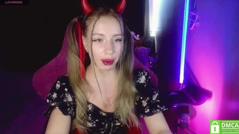 Alice  online show from 03-12-25, 03:13