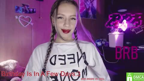 Alice  online show from 09-15-25, 01:05