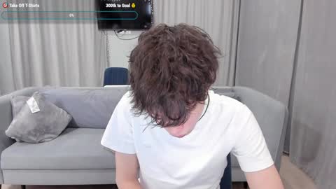 Snapshot of your_shy_guy chatting on 01-08-25, 06:52 your_shy_guy online show from 01-08-25, 06:52