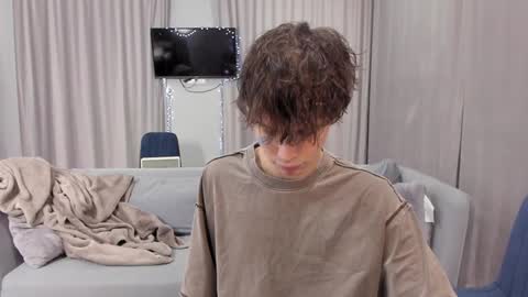 Snapshot of your_shy_guy chatting on 01-10-25, 08:04 your_shy_guy online show from 01-10-25, 08:04