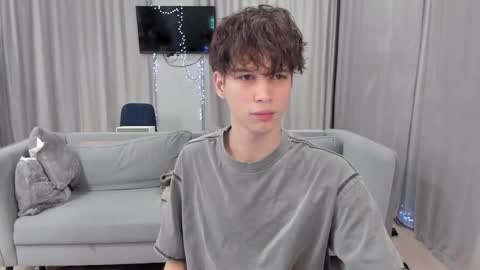 Snapshot of your_shy_guy chatting on 01-17-25, 06:54 your_shy_guy online show from 01-17-25, 06:54