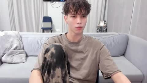 Snapshot of your_shy_guy chatting on 02-06-25, 05:09 your_shy_guy online show from 02-06-25, 05:09