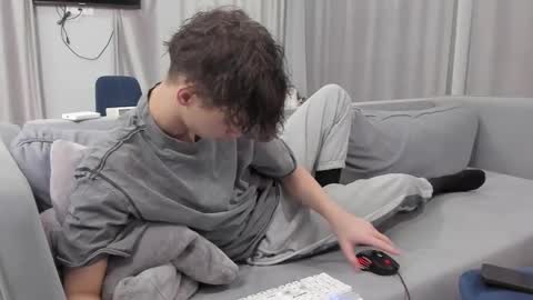 Snapshot of your_shy_guy chatting on 02-19-25, 05:49 your_shy_guy online show from 02-19-25, 05:49