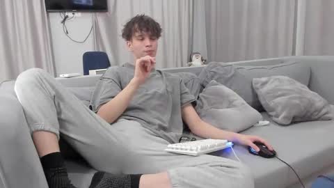 Snapshot of your_shy_guy chatting on 02-20-25, 06:57 your_shy_guy online show from 02-20-25, 06:57