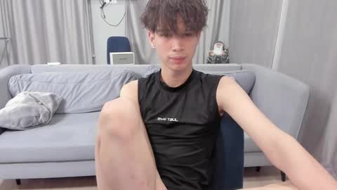 Snapshot of your_shy_guy chatting on 02-21-25, 06:48 your_shy_guy online show from 02-21-25, 06:48