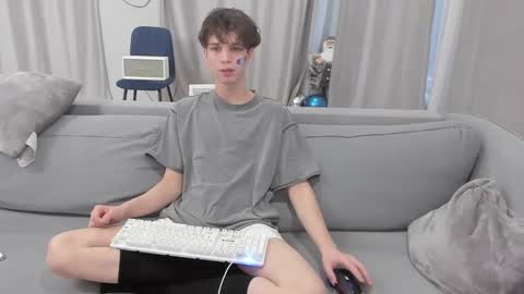 Snapshot of your_shy_guy chatting on 03-03-25, 01:53 your_shy_guy online show from 03-03-25, 01:53