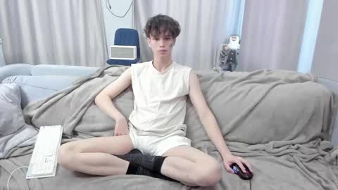 Snapshot of your_shy_guy chatting on 03-08-25, 07:27 your_shy_guy online show from 03-08-25, 07:27