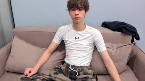 Snapshot of your_shy_guy chatting on 09-18-25, 06:10 your_shy_guy online show from 09-18-25, 06:10