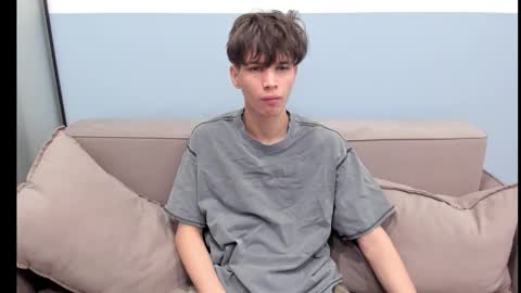 Snapshot of your_shy_guy chatting on 10-13-25, 02:33 your_shy_guy online show from 10-13-25, 02:33