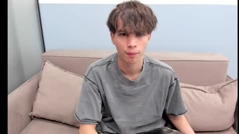 Snapshot of your_shy_guy chatting on 10-16-25, 01:50 your_shy_guy online show from 10-16-25, 01:50