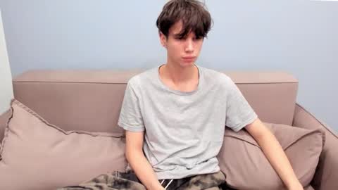 Snapshot of your_shy_guy chatting on 11-15-25, 05:27 your_shy_guy online show from 11-15-25, 05:27