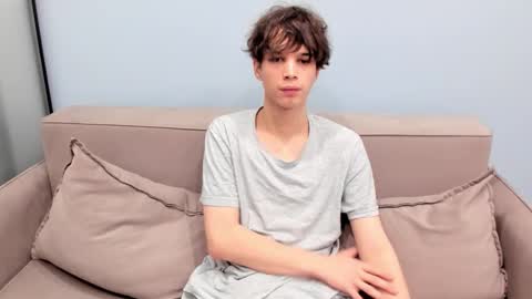 Snapshot of your_shy_guy chatting on 11-21-25, 03:54 your_shy_guy online show from 11-21-25, 03:54