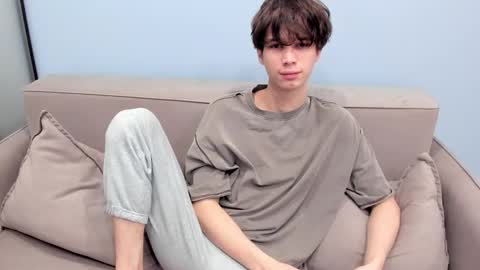 Snapshot of your_shy_guy chatting on 12-05-25, 06:22 your_shy_guy online show from 12-05-25, 06:22