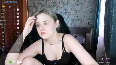 Molly online show from 02-06-25, 07:24