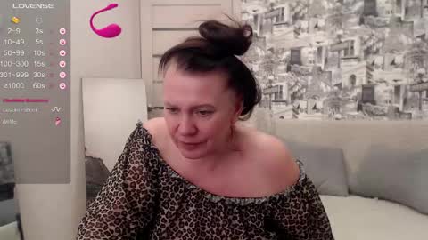 Snapshot of your_space_hot chatting on 04-29-26, 12:42 Ammy online show from 04-29-26, 12:42