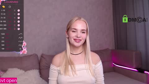 Lolli  Instagram  lollii 1  online show from 12-07-24, 06:32