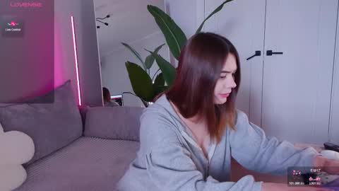 Snapshot of your_tess chatting on 03-01-26, 11:01 Tessa online show from 03-01-26, 11:01