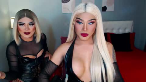 Snapshot of your_truly_goddess143 chatting on 11-16-25, 07:14 TRICXIEBELLE online show from 11-16-25, 07:14