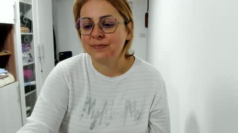 Snapshot of your_victoria chatting on 10-30-25, 09:59 Your Victoria online show from 10-30-25, 09:59