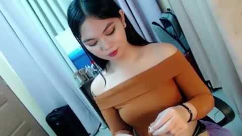 Snapshot of yourangelictransgirl chatting on 12-11-24, 08:07 Hi its me Yna online show from 12-11-24, 08:07