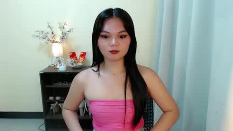 Snapshot of yourangelictransgirl chatting on 01-29-25, 12:56 Hi its me Yna online show from 01-29-25, 12:56