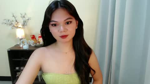 Snapshot of yourangelictransgirl chatting on 02-02-25, 11:08 Hi its me Yna online show from 02-02-25, 11:08