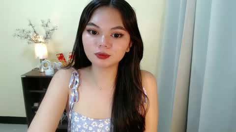 Snapshot of yourangelictransgirl chatting on 02-02-25, 05:48 Hi its me Yna online show from 02-02-25, 05:48